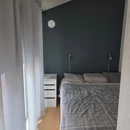 Charming Cozy One Bedroom Right In The Center 公寓