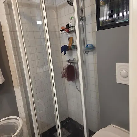 Charming Cozy One Bedroom Right In The Center